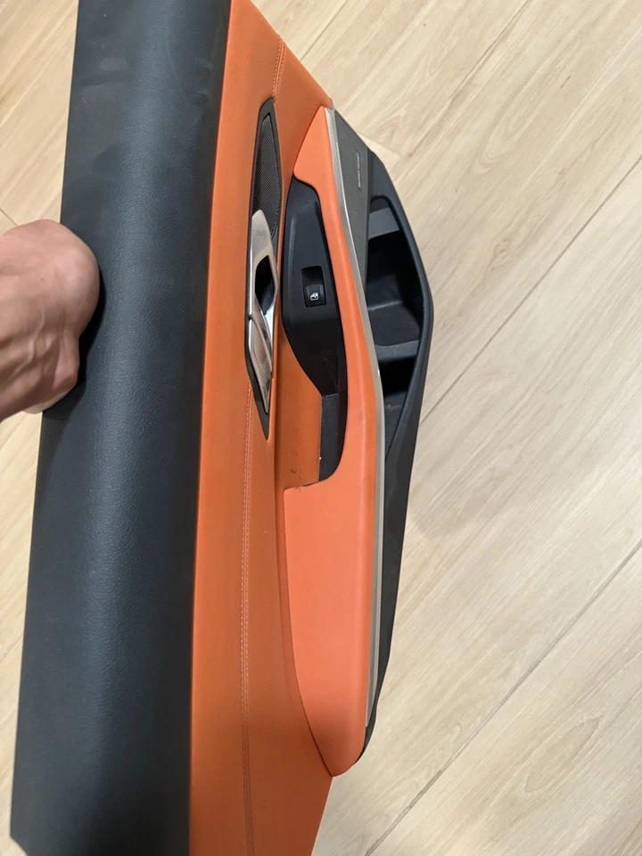 21-22 BMW M3 COMPETITION G80 OEM LH DRIVERS PUERTA TRASERA PANEL TARJETA ROJO 48662501 Foto 2 de 4