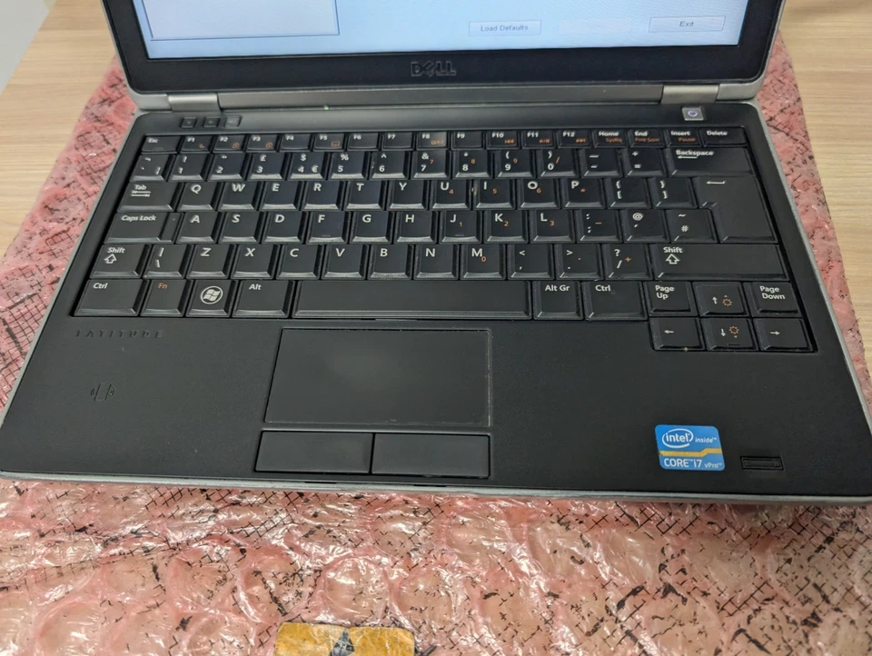 Dell Latitude E6220 Laptop - i7-2640M - 4GB Ram - No Storage - No Battery - Image 2 of 4