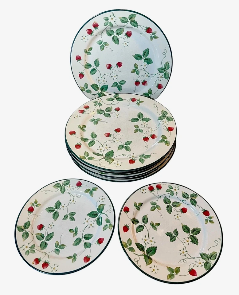 Vintage INTERNATIONAL 11" Dinner and  Salad STRAWBERRY FAIR Stoneware - Set Of 7 - Image 3 of 4