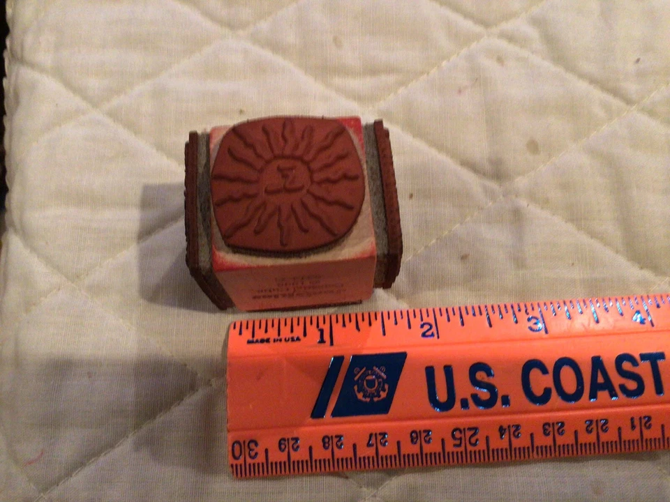 BLOQUE CUBO 4 en uno SELLOS DE GOMA JUDIkins Sol Celestial Luna Saturno Foto 3 de 4