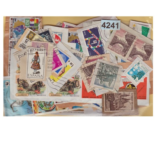 4241 FRANCE LOT 400 TIMBRES sur FRAGMENT A SAISIR 999 - 第 1/1 張圖片