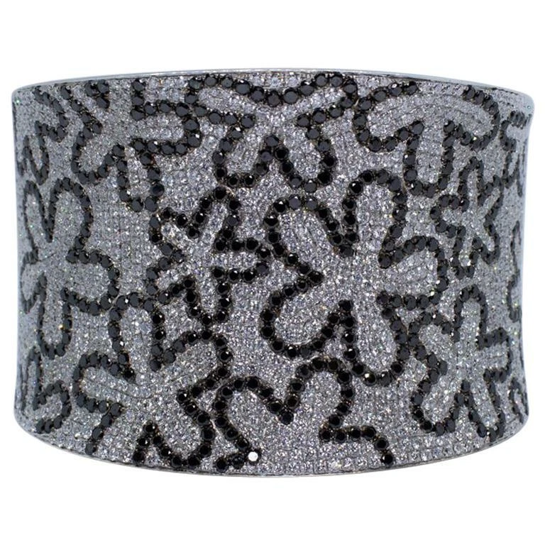 935 Slver 11.24CT Black Onyx & White Simulated Sapphires Flower Bangle Bracelet - Image 2 of 4