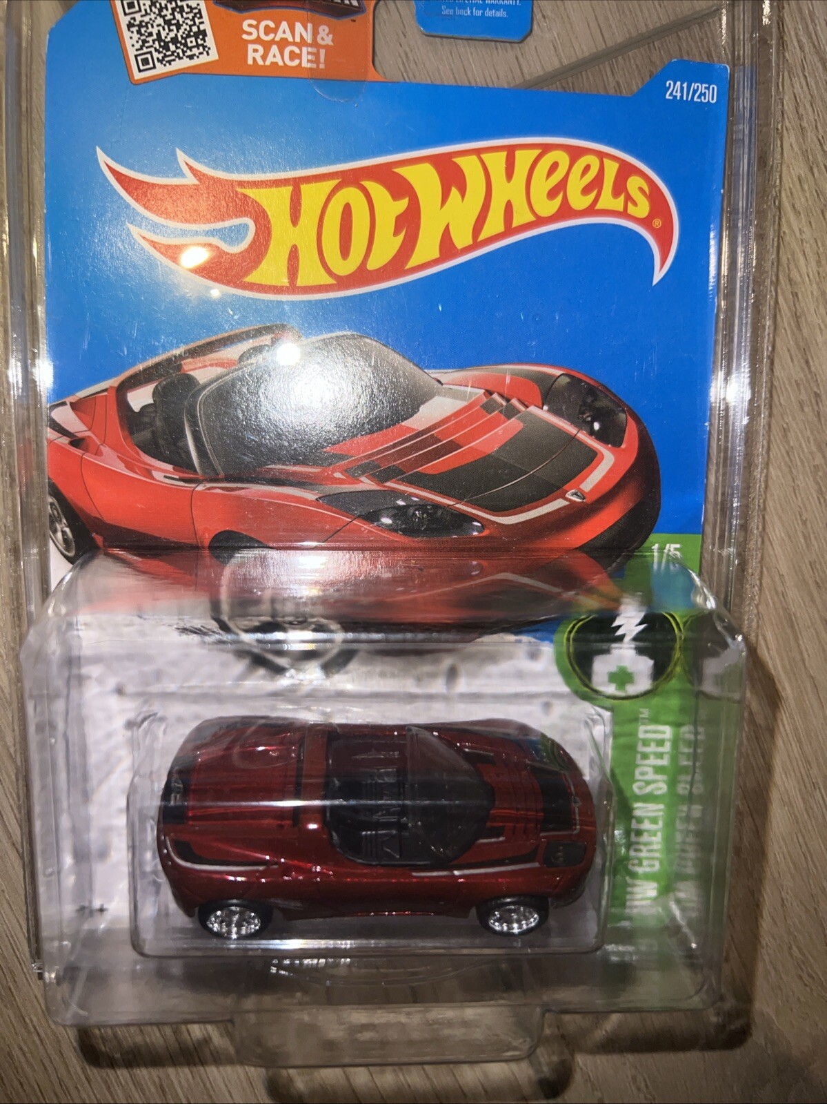 HOT WHEELS SUPER TREASURE HUNT TESLA ROADSTER Comes In A Protector.