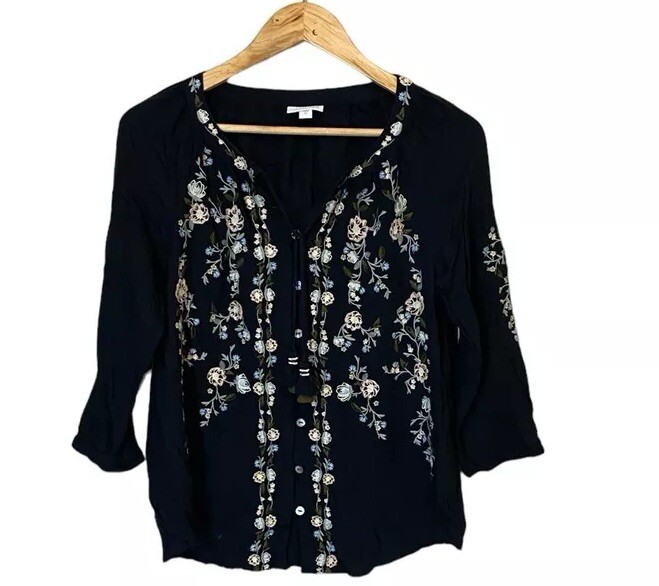 J Jill black embroidered floral peasant blouse with tassels in XS size V-neck button-up style