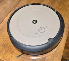 iRobot Roomba i1 Vacuum Cleaning Robot ONLY - No Docking base