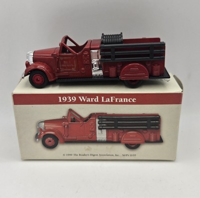 Vintage 1999 Reader's Digest 1939 Fire Truck Ward LaFrance Die-Cast w/Box 1:64 