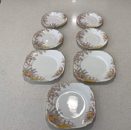 BELL HAND PAINTED DECORATIVE MEMORIES FINE BONE CHINA PLATES - Foto 8 di 8
