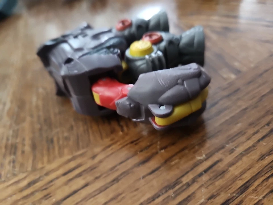 Transformers 2005 Cybertron Scout Class Backstop Ships FREE - Image 3 of 4