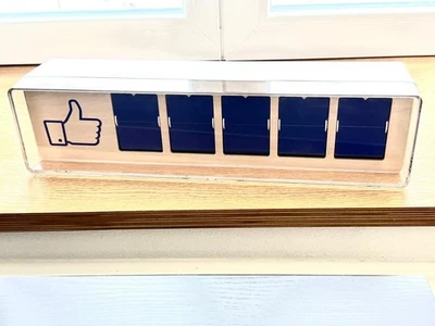 Smiirl Facebook Counter - Real Time Abonnenten Anzeige - Bild 1 von 2