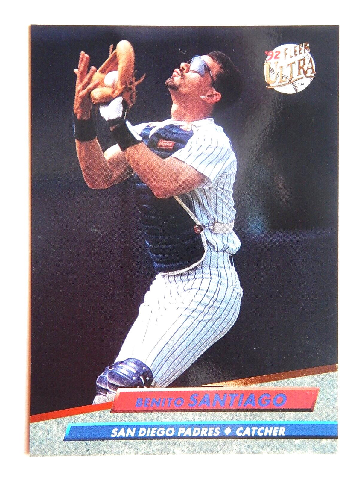 Benito Santiago #283 Fleer Ultra 1992 Baseball Card (San Diego Padres) 