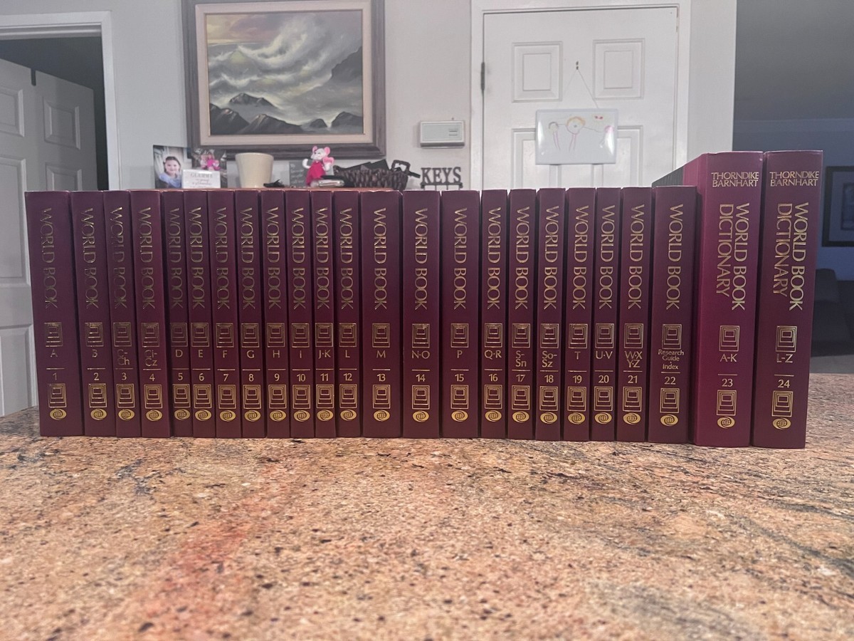 ENCYCLOPEDIA YEAR BOOK. 1969〜1992（欠番あり） ENCYCLOPEDIA YEAR BOOK. 1969〜1992（欠番あり） ENCYCLOPEDIA