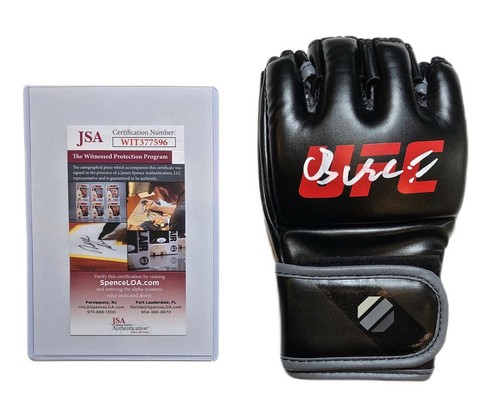 BRANDON MORENO Autographed SIGNED UFC Fight GLOVE 1st MEXICAN BORN CHAMP JSA - 第 1/4 張圖片