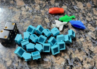 Monopoly Electronic Banking Game Tokens & Houses Replacement Parts 2015 C203