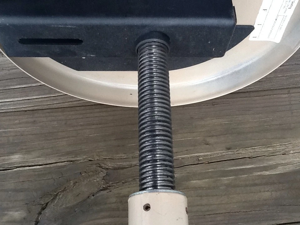 7 taburetes ajustables industriales bioajustes de metal de colección (17" - 22") asientos de 13" Foto 4 de 4