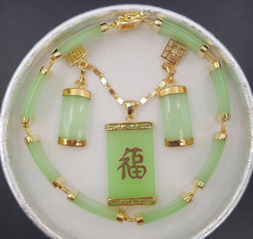 Natural Light Green Jade 18KGP Fortune Bracelet Pendant Necklace Earrings Set - Picture 1 of 3
