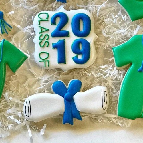 Graduation Diploma 4'' Cookie Cutter Metal - 第 7/9 張圖片