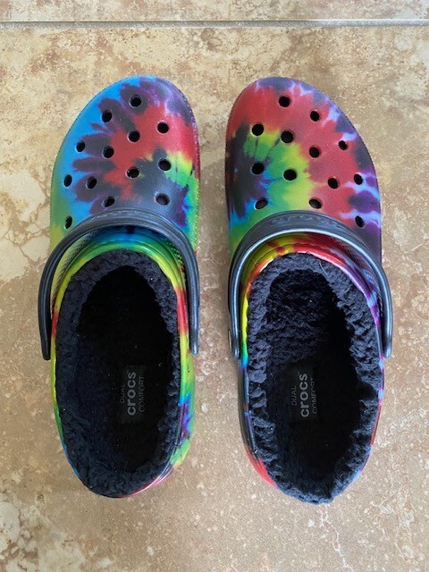 Crocs Classic Clogs Faux Fur Lined Womens 11 Mens 9 Tie-Dye Comfort-image