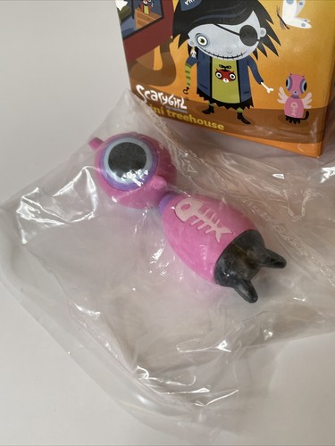 ScaryGirl Mini Treehouse - ARKSKI - Nathan Jurevicius - Open Box - NIP Figure - Picture 3 of 8