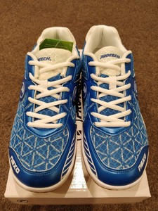protech badminton shoes
