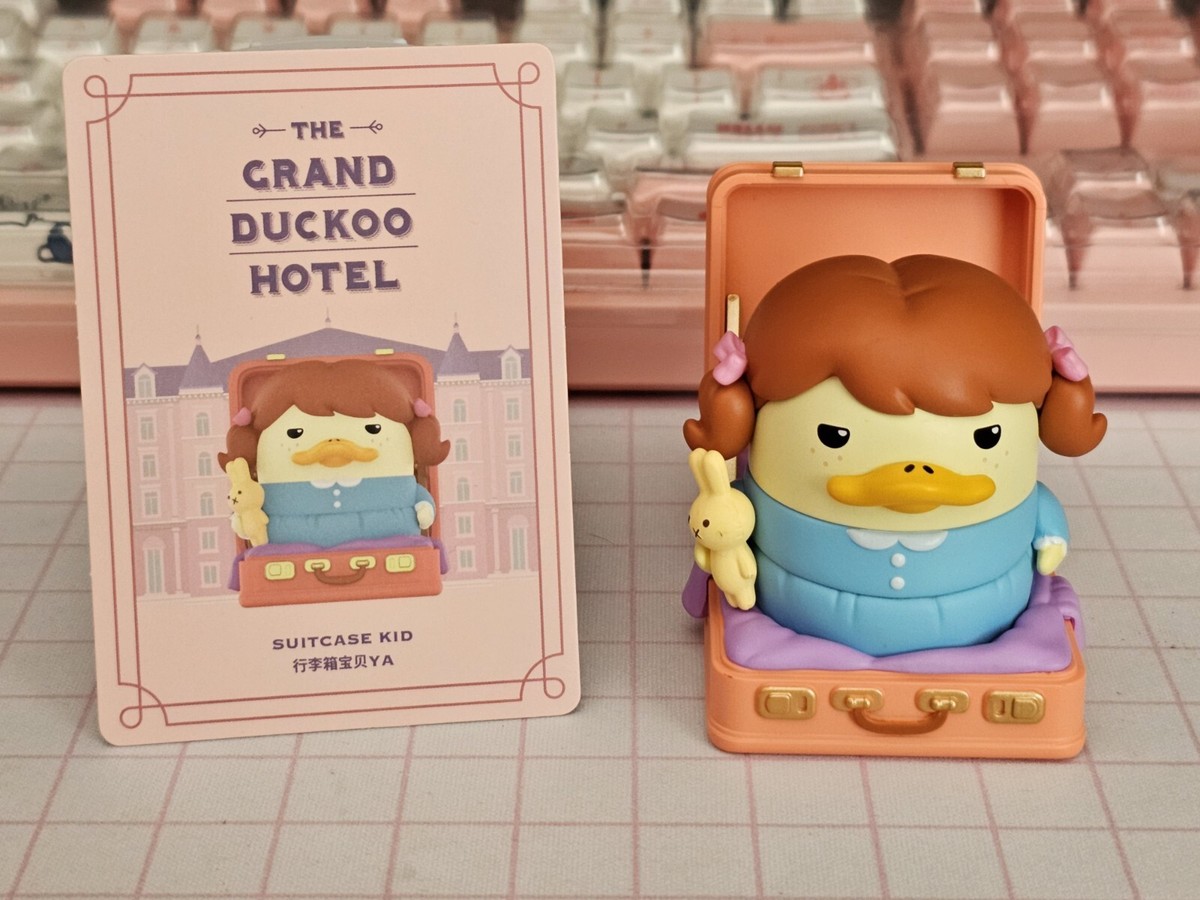 POP MART The Grand Duckoo Hotel - Suitcase Kid Blind Box