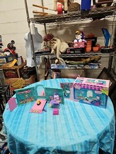 Vintage 1995 Kenner Littlest Pet Shop Star Styles Pet Salon Partial Set With Box