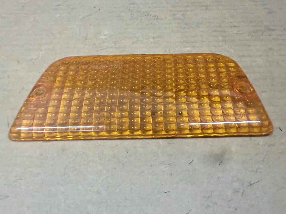 Lámpara de estacionamiento para camión Datsun 620 1972-1979 luz de giro lente derecha Foto 3 de 4