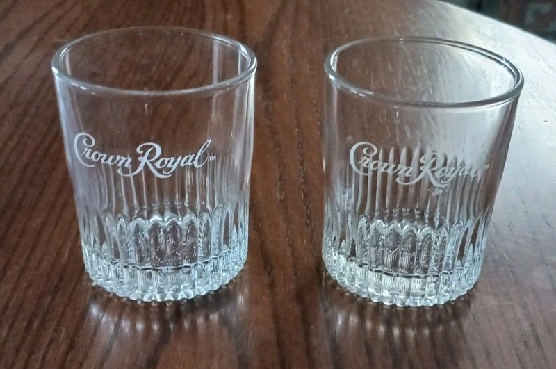 Set of 2 Crown Royal Whiskey Glasses