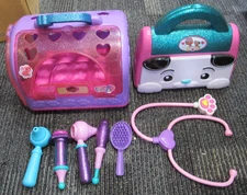 Disney Jr. Doc Mcstuffins Doctor Bag, Carrier, and Accessories