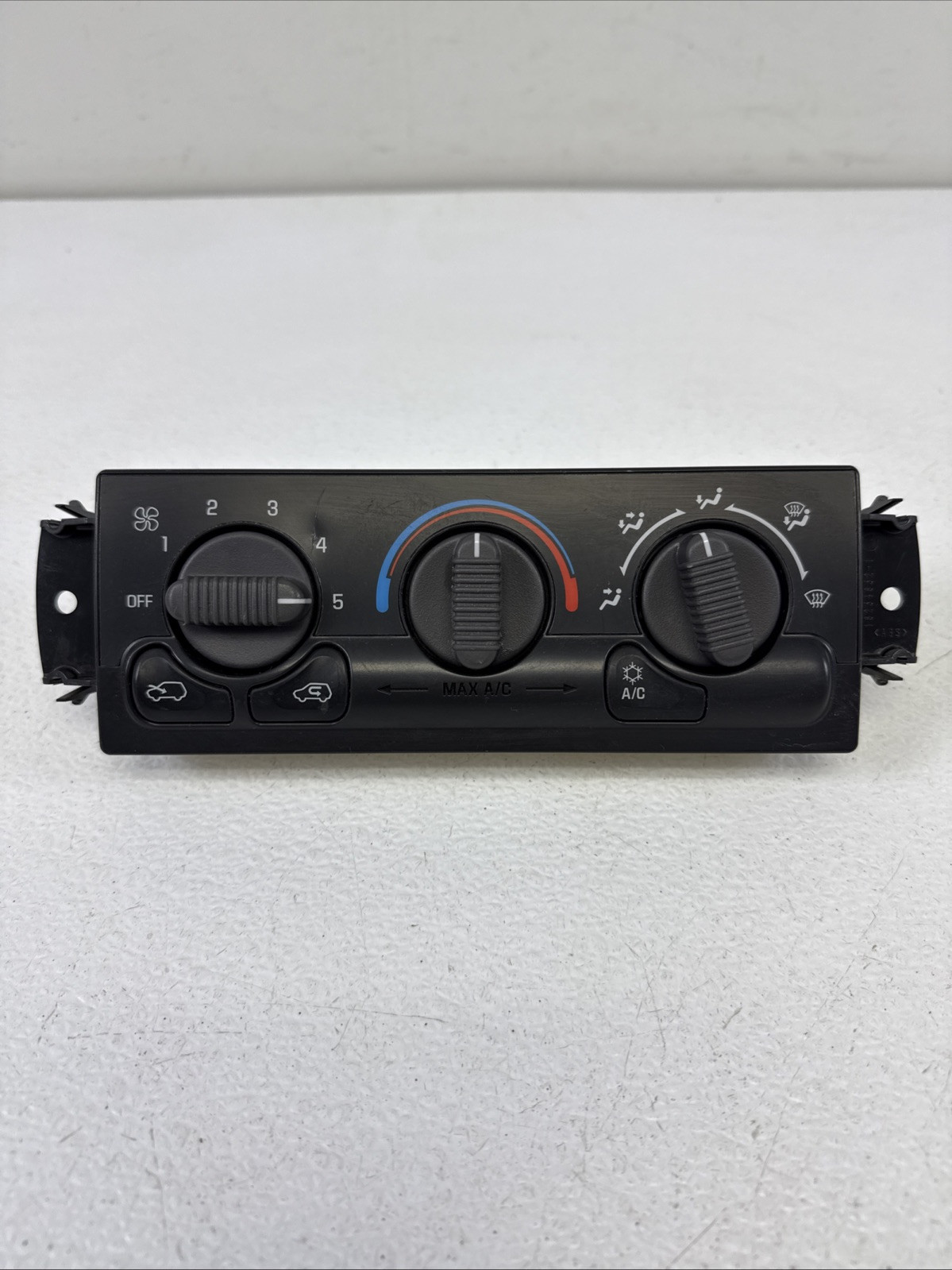 99-02 Chevy GMC Silverado Sierra Yukon Climate Control A/C OEM 09361355