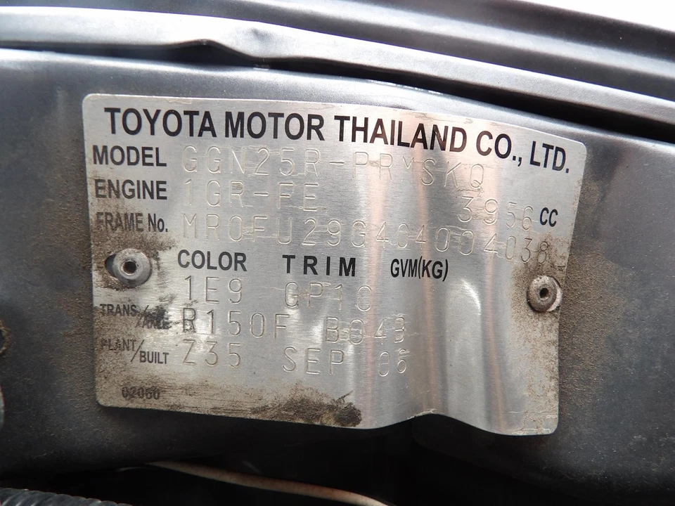 TOYOTA HILUX 02/2005-09/2010 SEAT RIGHT FRONT NON AIRBAG TYPE CLOTH GREY  - image 2 of 4