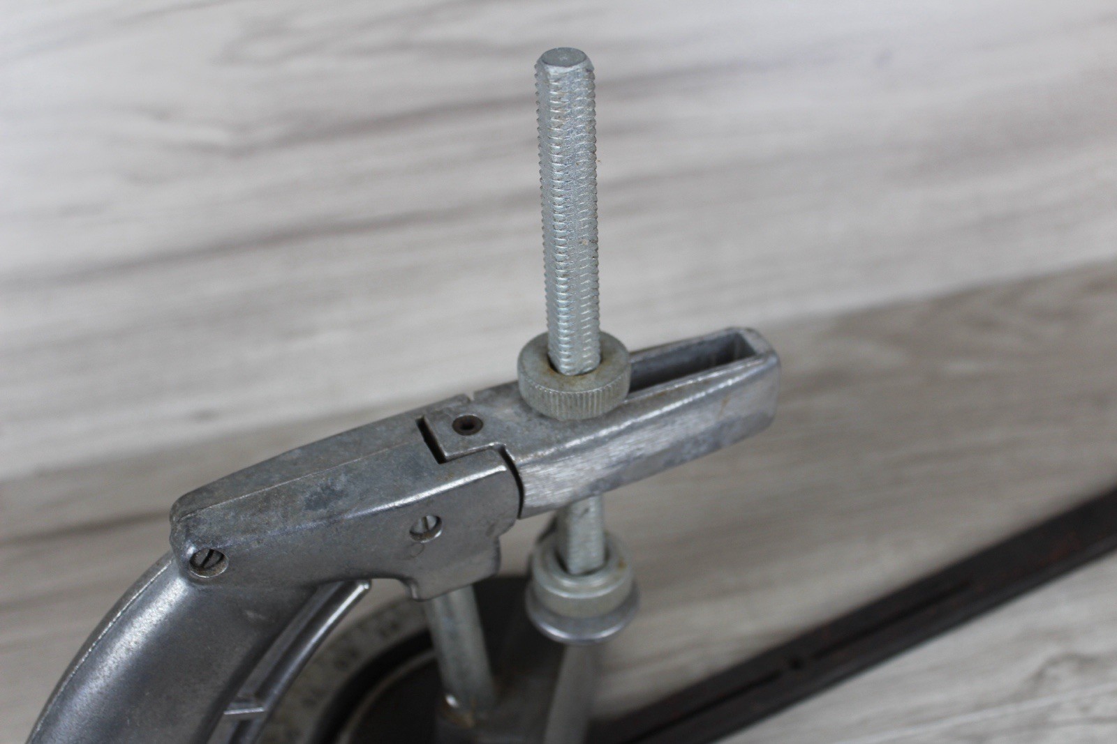 Table Saw Miter Gauge with Clamp Hold Down Stop Tool Mitre Gage Clamping