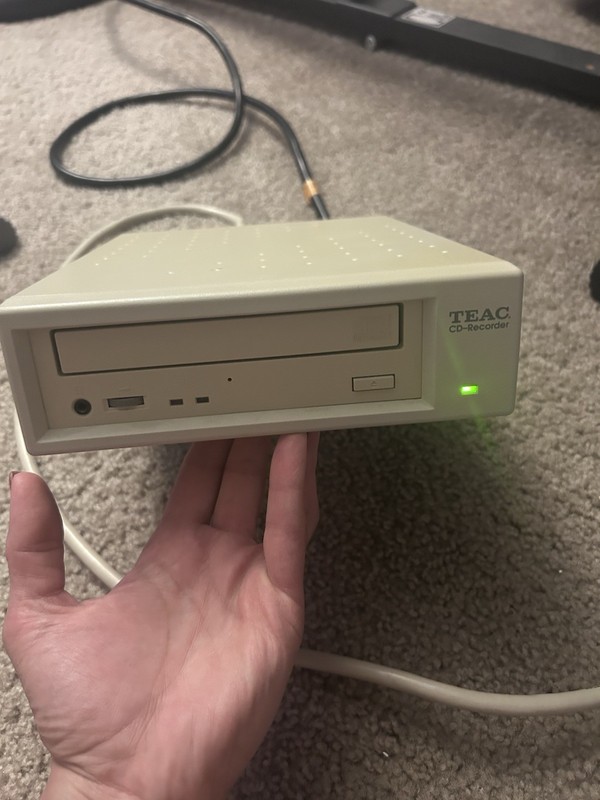 Vintage TASCAM CD-RW788 External SCSI CD burner drive w/50 pin cable-powers on