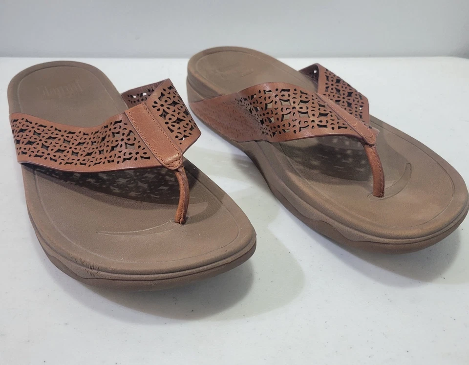 Sandalias FitFlop Lattice Surfa Marrón Corte Láser Cuero Tanga Deslizables Talla 11 Foto 2 de 4