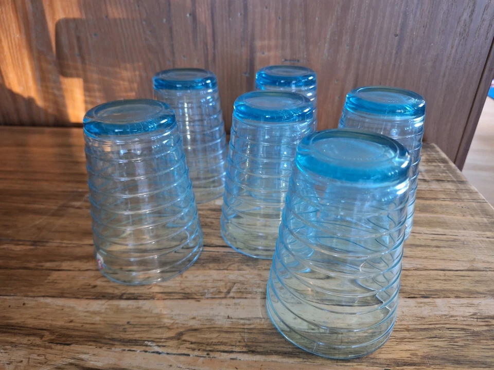 Juego de 6 Vasos IITTALA AINO ALTO AZUL CLARO 4.5" ALTO 11 OZ Apilables Foto 3 de 4