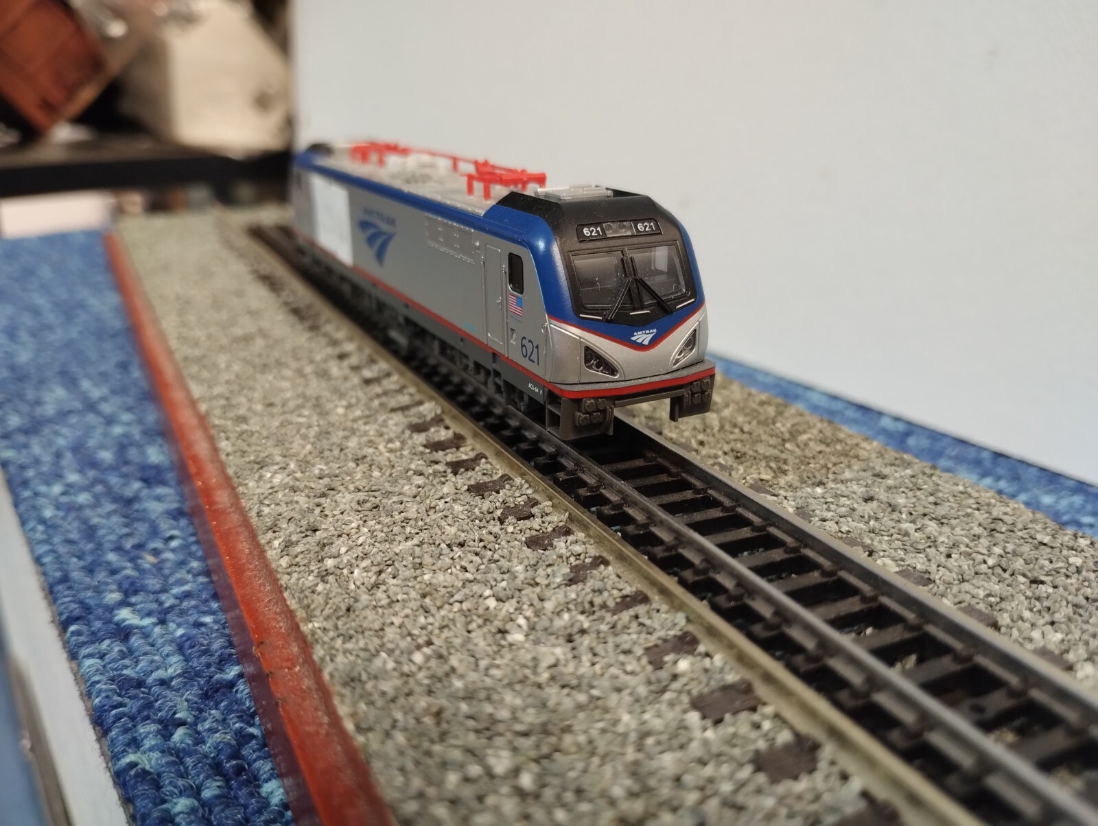 Picture 2 of 6