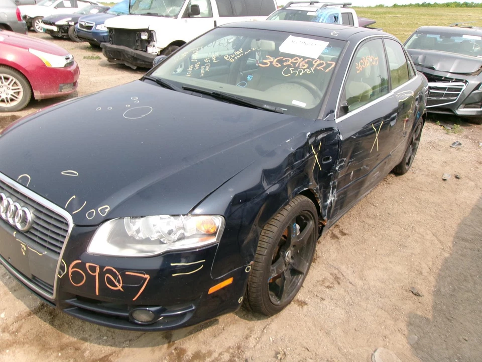 Conjunto de limpador de ar usado serve: 2005 Audi a4 2.0 grau A - Imagem 2 de 4