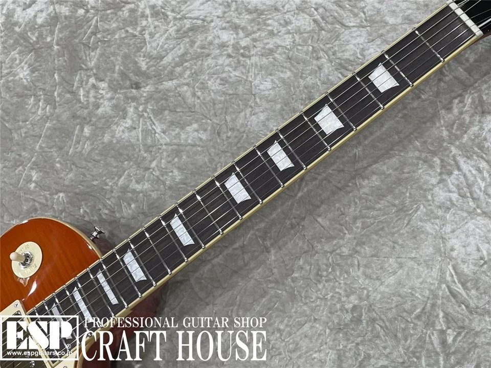 Guitarra Eléctrica Edwards E-LP-STD Vintage Honey Burst 2025 con Llave de Bolsa de Concierto Foto 3 de 4
