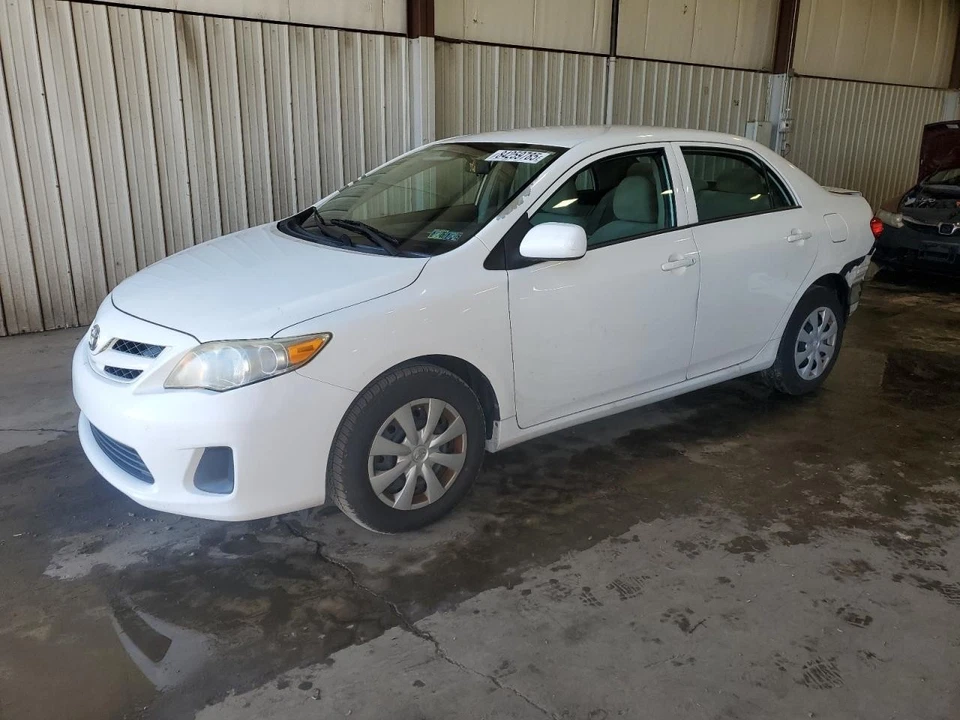 Used Hood fits: 2013 Toyota Corolla Grade A Foto 3 de 4