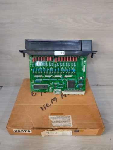 GE FANUC IC697MDL240 DISCRETE INPUT MODULE Image 1 of 4