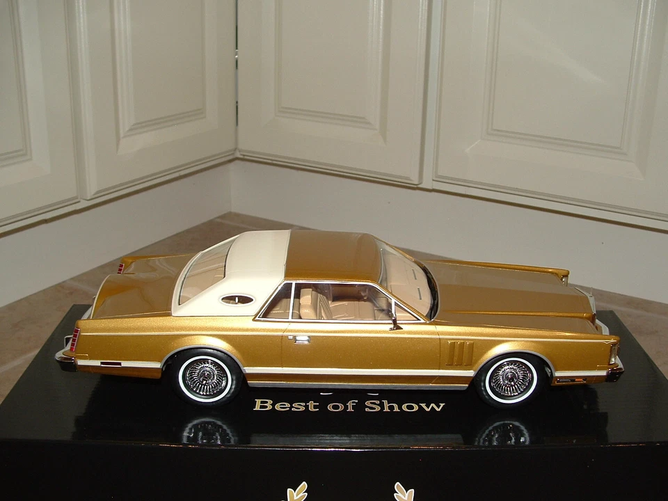 Lincoln Mark V 1978 dorado metálico 1:18 BoS *nuevo* en caja *RARO* Foto 4 de 4