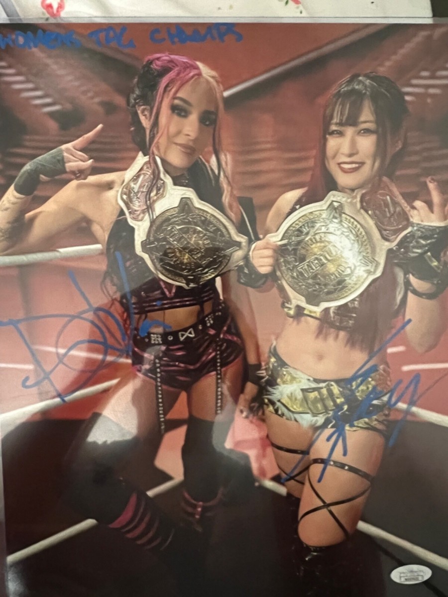Iyo Sky and Dakota Kia Dual Signed and Inscribed 11x14 Photo WWE