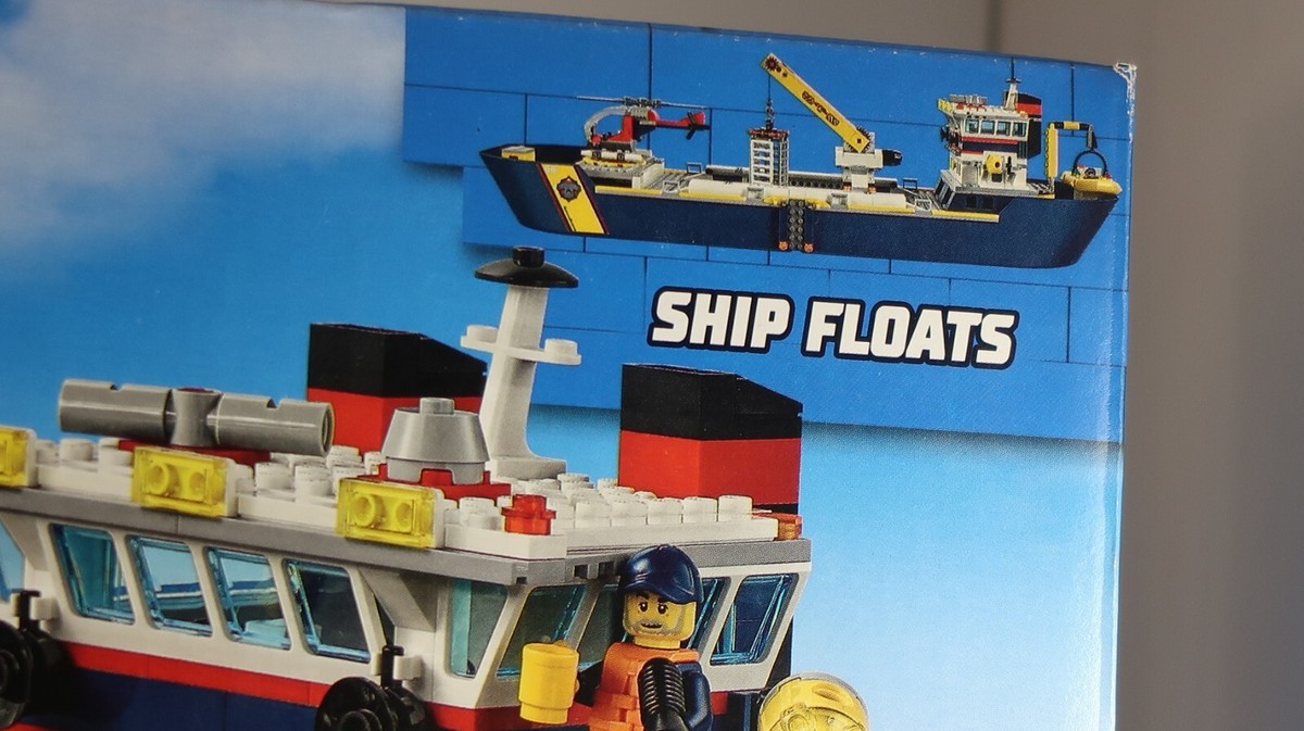 Lego CITY Ocean Expedition Ship #60266 745pcs Retired Sealed