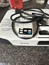EPSON PowerLite Home Cinema 725HD HDMI 3 CHIP TECHNOLOGY SYSTEM