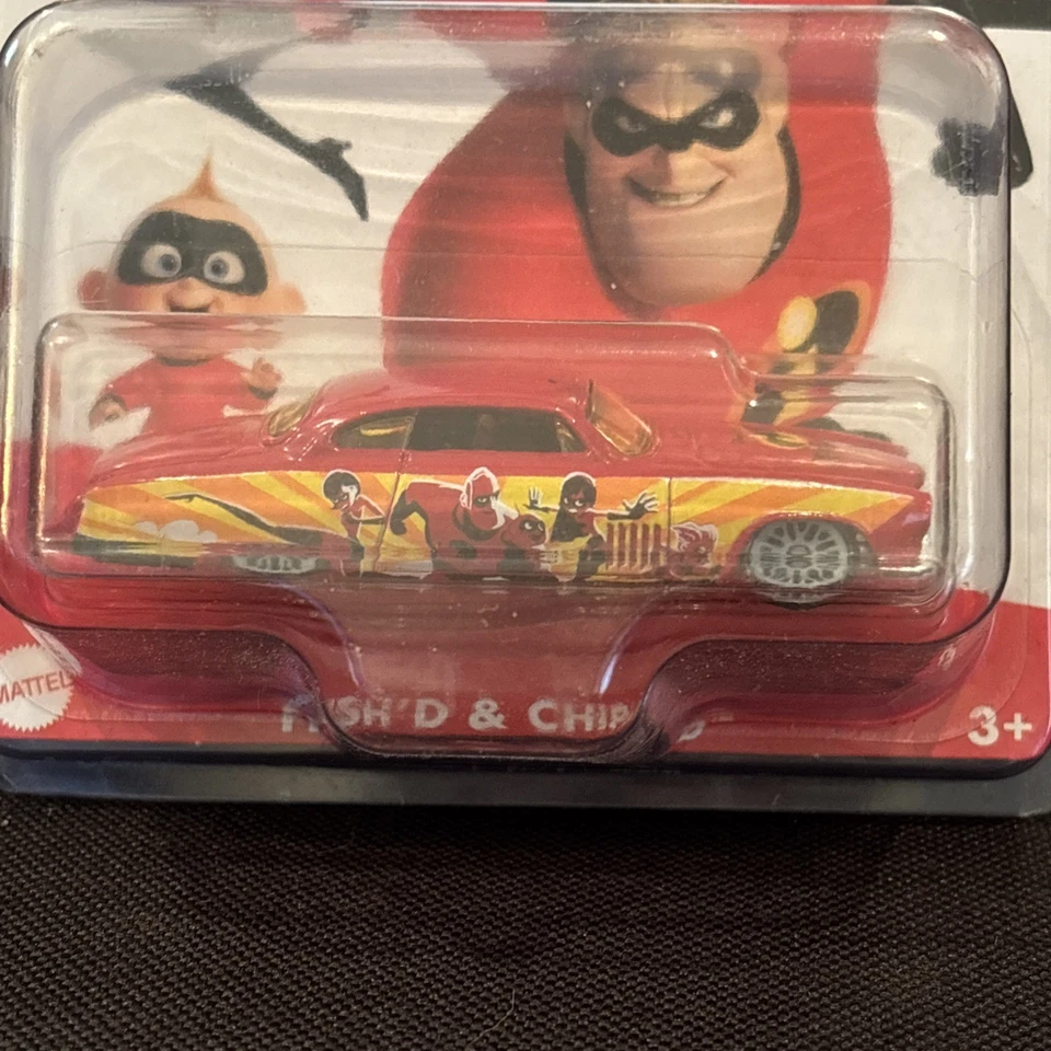 风火轮 皮克斯 Incredibles 汽车仪表板和家庭红色赛车 – 全新 + 盒 * — 第 2/4 张图片