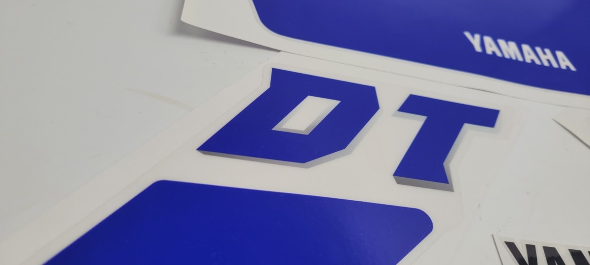 4moto24 Yamaha DT 125 1991-2003 Decal Kit – Fox Blue Decor Trim, Black Graphics