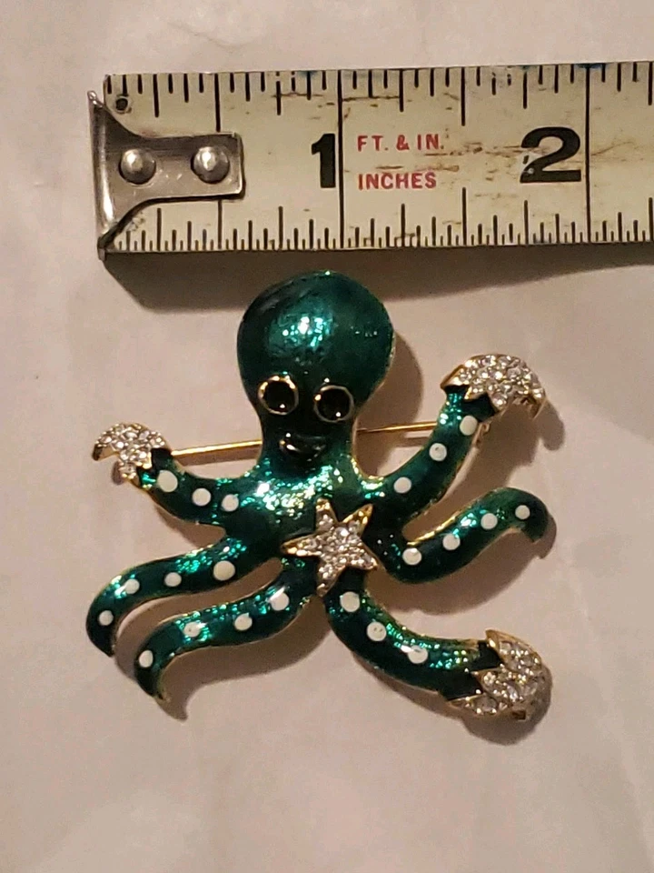 Broche prendedor estrella cristal esmalte verde pulpo Foto 4 de 4
