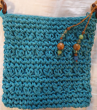 Borsa a tracolla perline nappa estate spiaggia atmosfera boho retrò tessuto turchese uncinetto