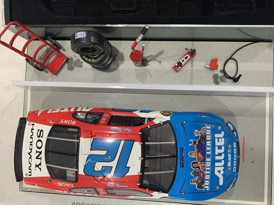 Team Caliber 2004 First Choice 1:24 Collectible 12 Ryan Newman DC JL / ALLTEL - Image 3 of 4
