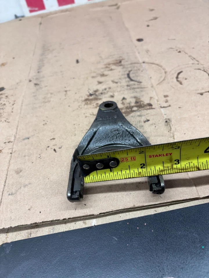 Dodge D100 D150 1981 86 1987 4x4 eje delantero Dana 44 horquilla selectora de cambios OEM Foto 3 de 4