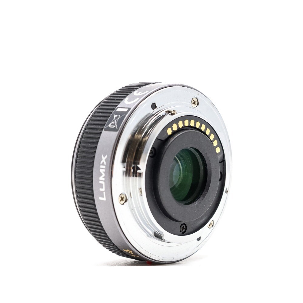Panasonic Lumix G 14mm f/2.5 Silver Lens H-H014 for Panasonic M4/3